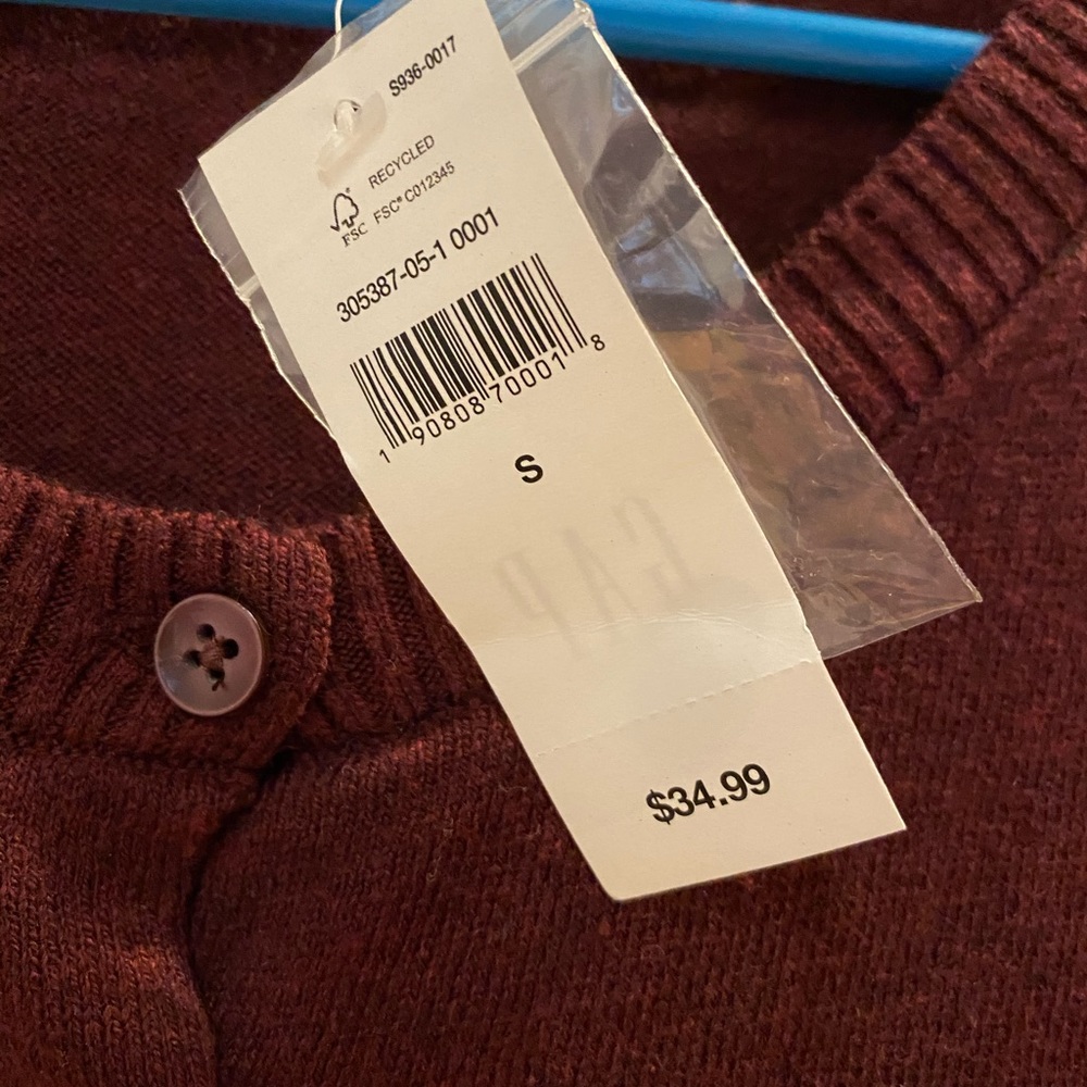Gap button down cardigan.  Brand new w tags.